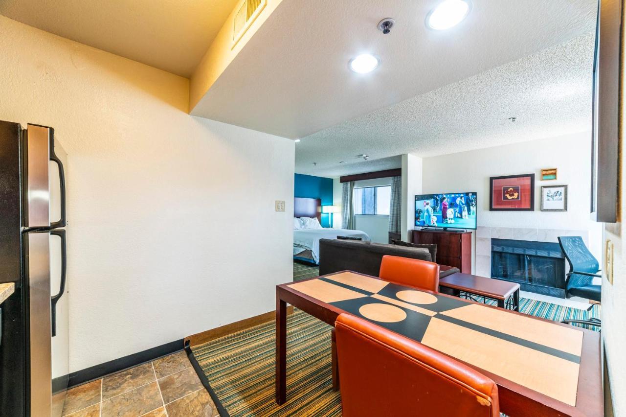 Appartamento Metro Phx Studio Full Kitchen Long Term Discounts Phoenix Esterno foto